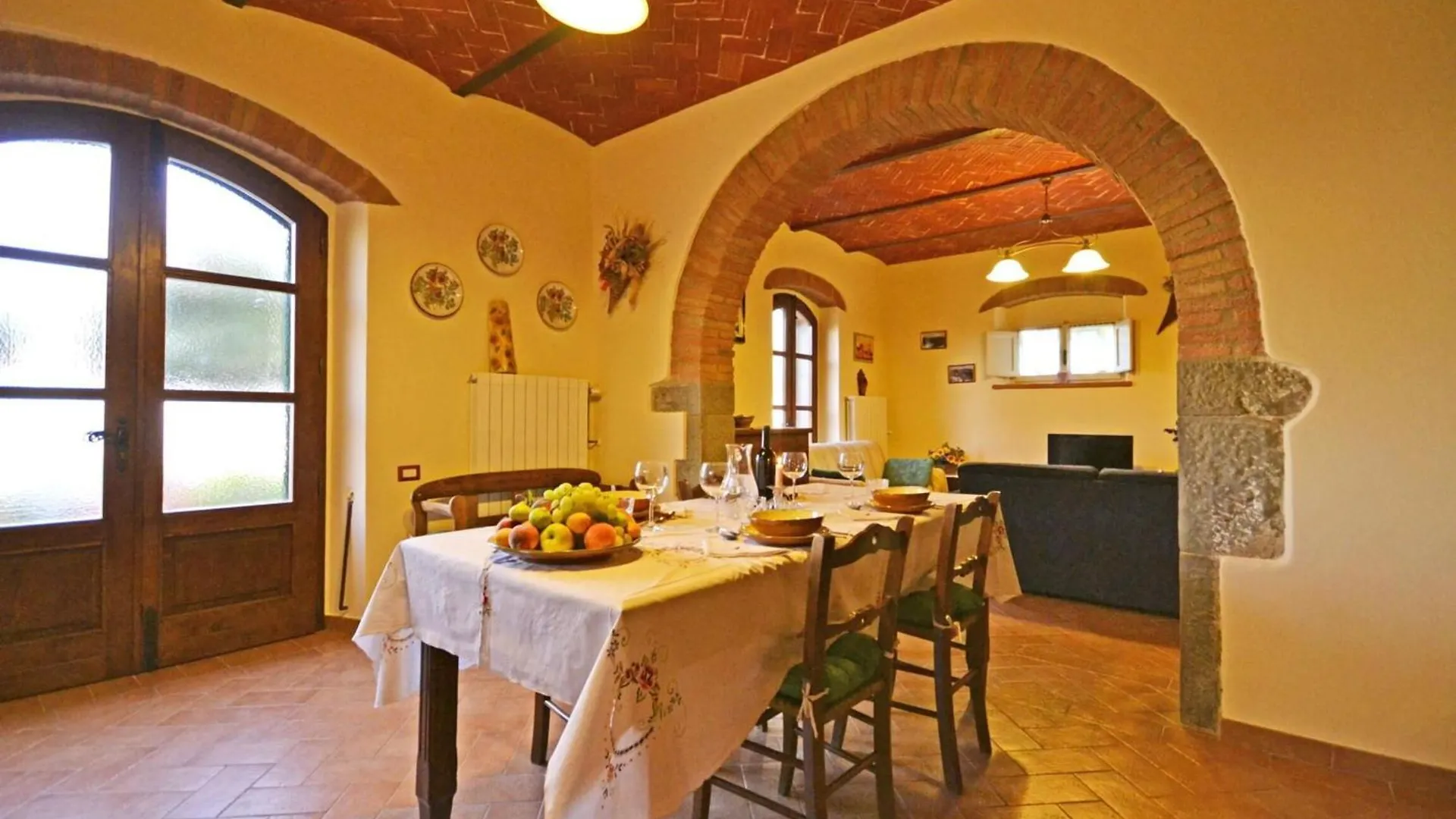 Appartamento Luna Cortona 0*,  Italy