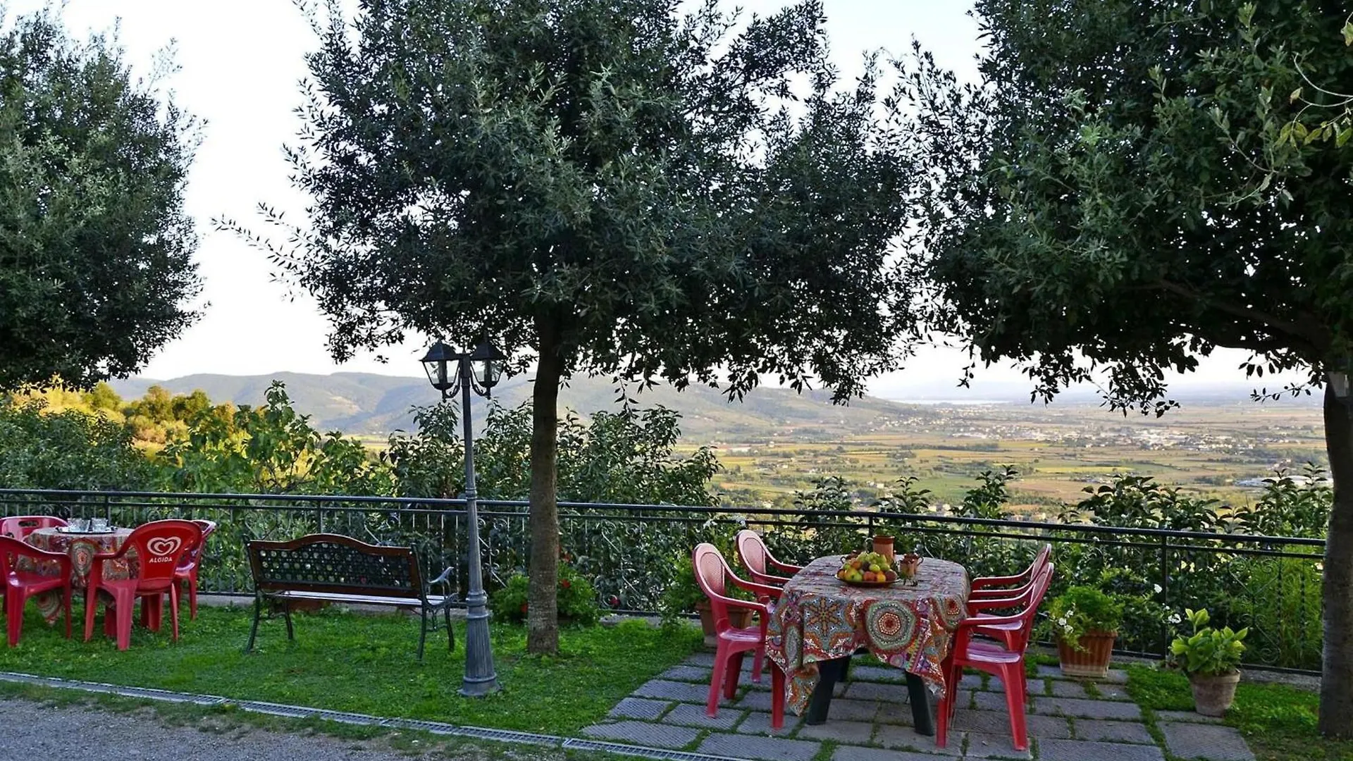 Apartment Appartamento Luna Cortona Italy